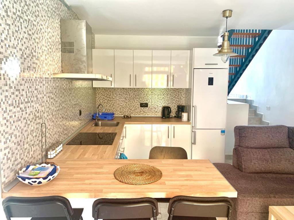 Duplex-Bungalow In Playa De Las Americas,3 Minutes Near The Best Beaches In Tenerife ภายนอก รูปภาพ